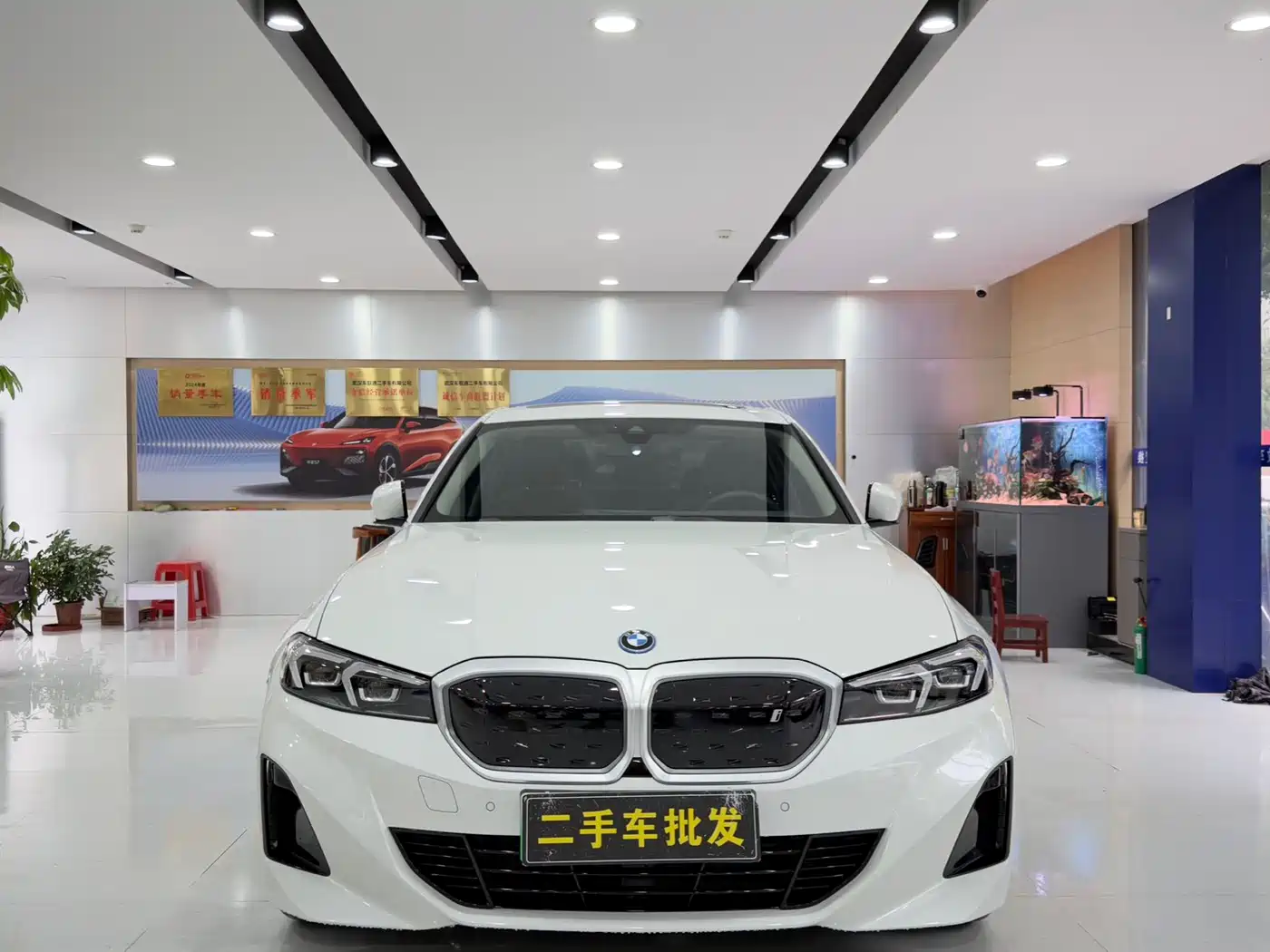 BMW i3 2024 eDrive 35 L фото 2