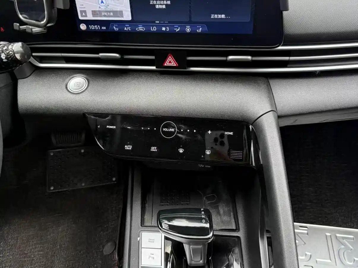 Hyundai Elantra 2022 1.5L CVT GLX Elite Edition фото 12