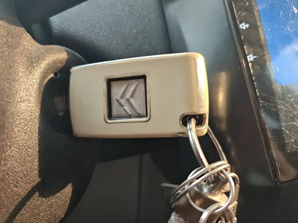Citroën C-Quatre 2015 2013 Model Sedan 1.6L Automatic Premium Style