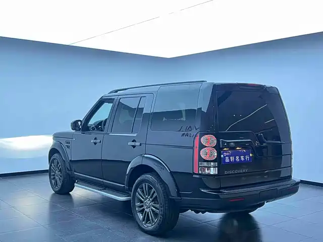 Land Rover Discovery 2016 3.0 SC Black Edition SE — фото 4
