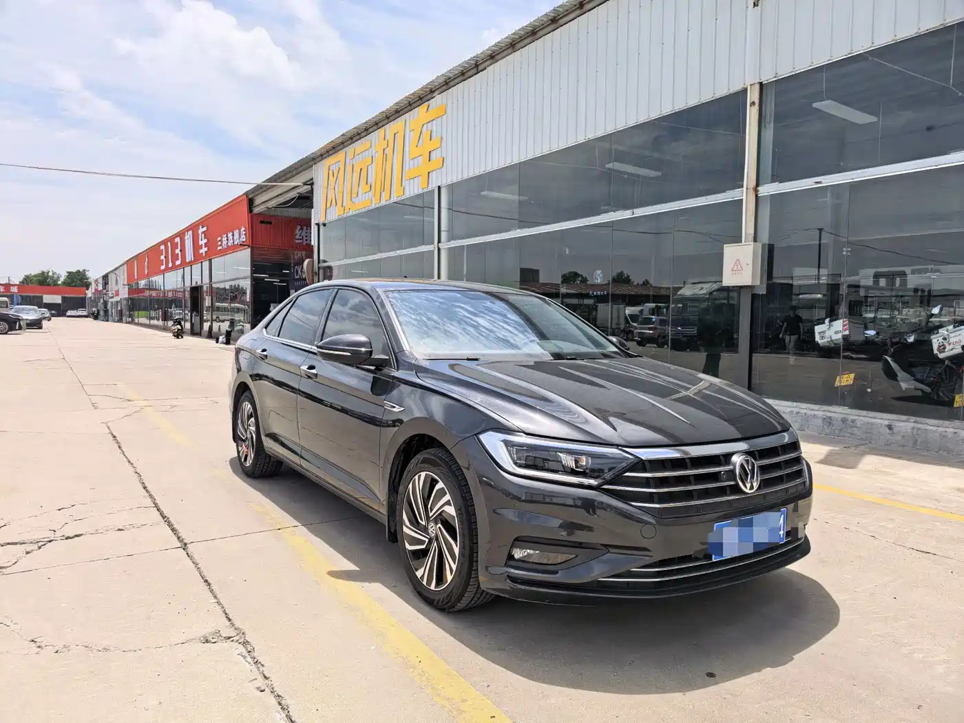 Volkswagen Sagitar 2021 280TSI DSG 30th Anniversary Edition фото 3