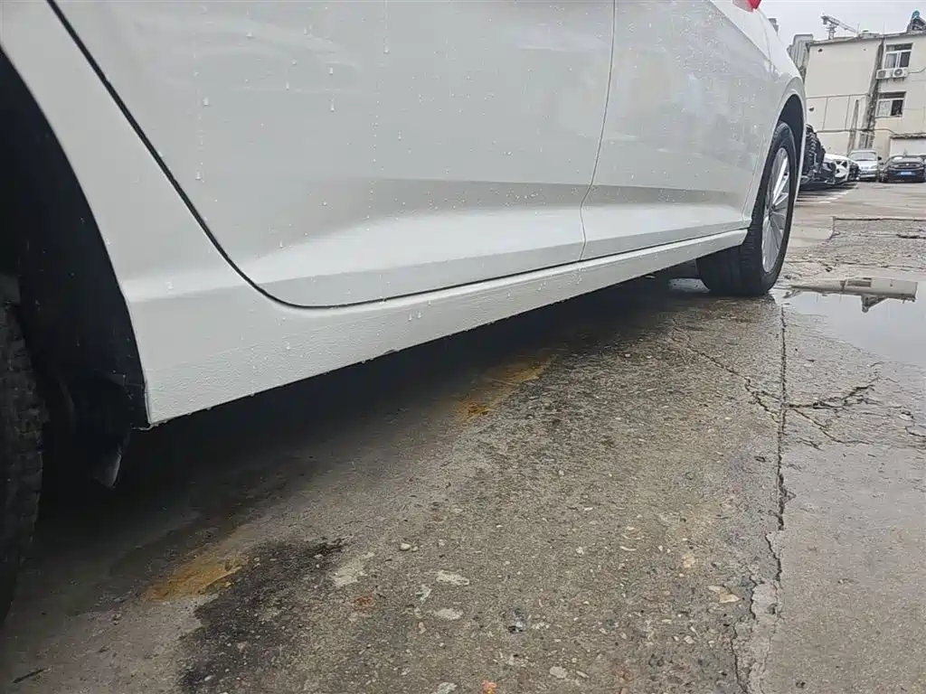 Volkswagen Lavida 2021 1.5L Auto Comfort Edition фото 21