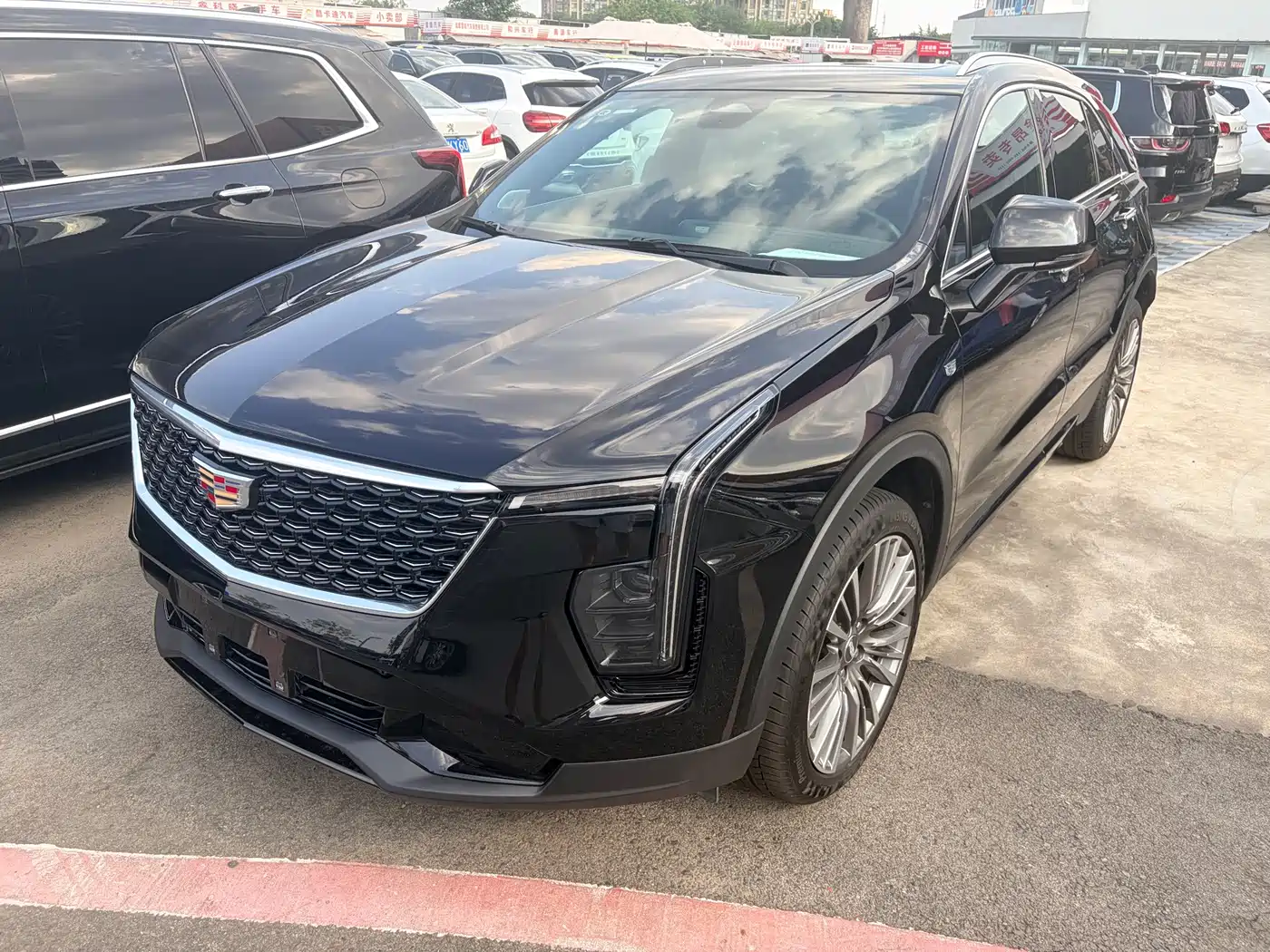 2025 Cadillac XT4