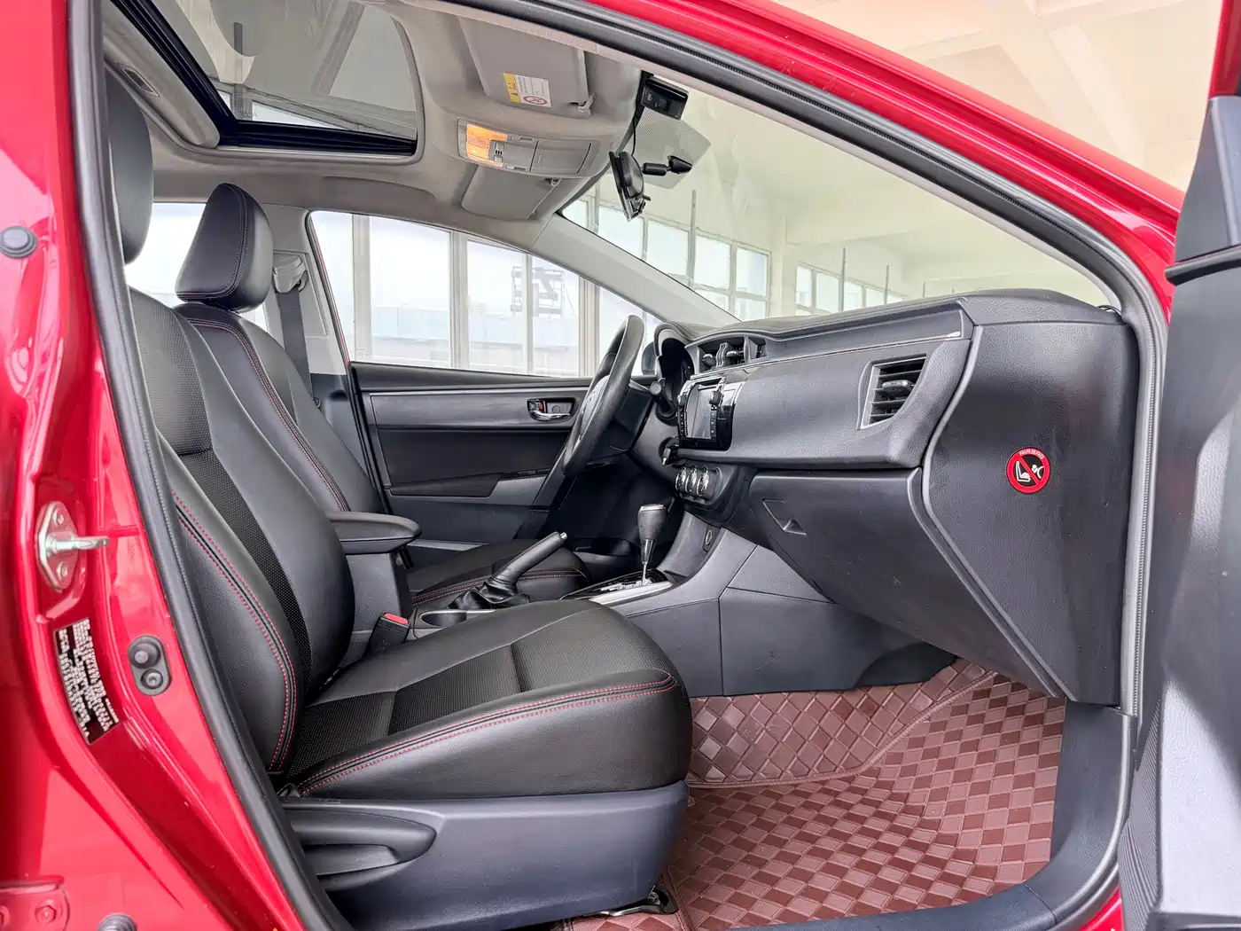 Toyota Levin 2014 1.6G CVT Elite Edition фото 12