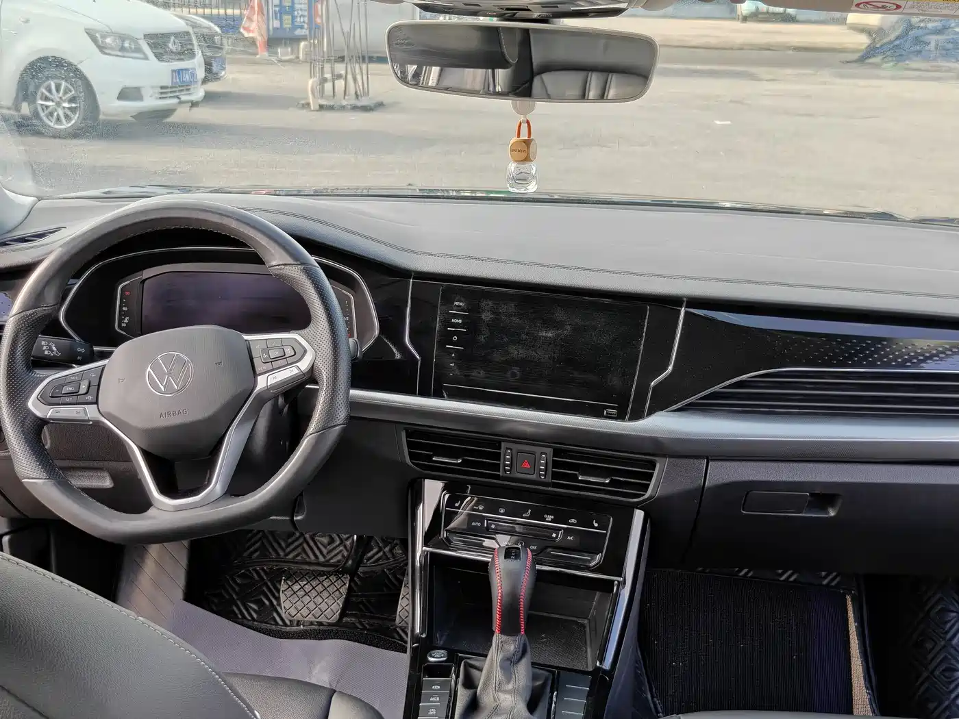 Volkswagen Passat 2022 330TSI Starlight Elite Edition фото 12