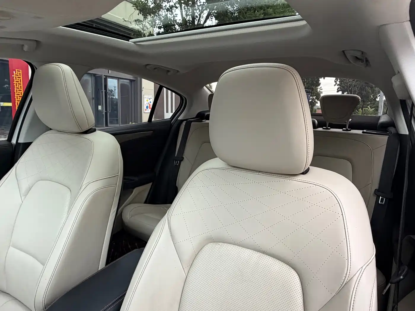 Ford Focus 2022 2021 Sedan EcoBoost 180 Auto Trend