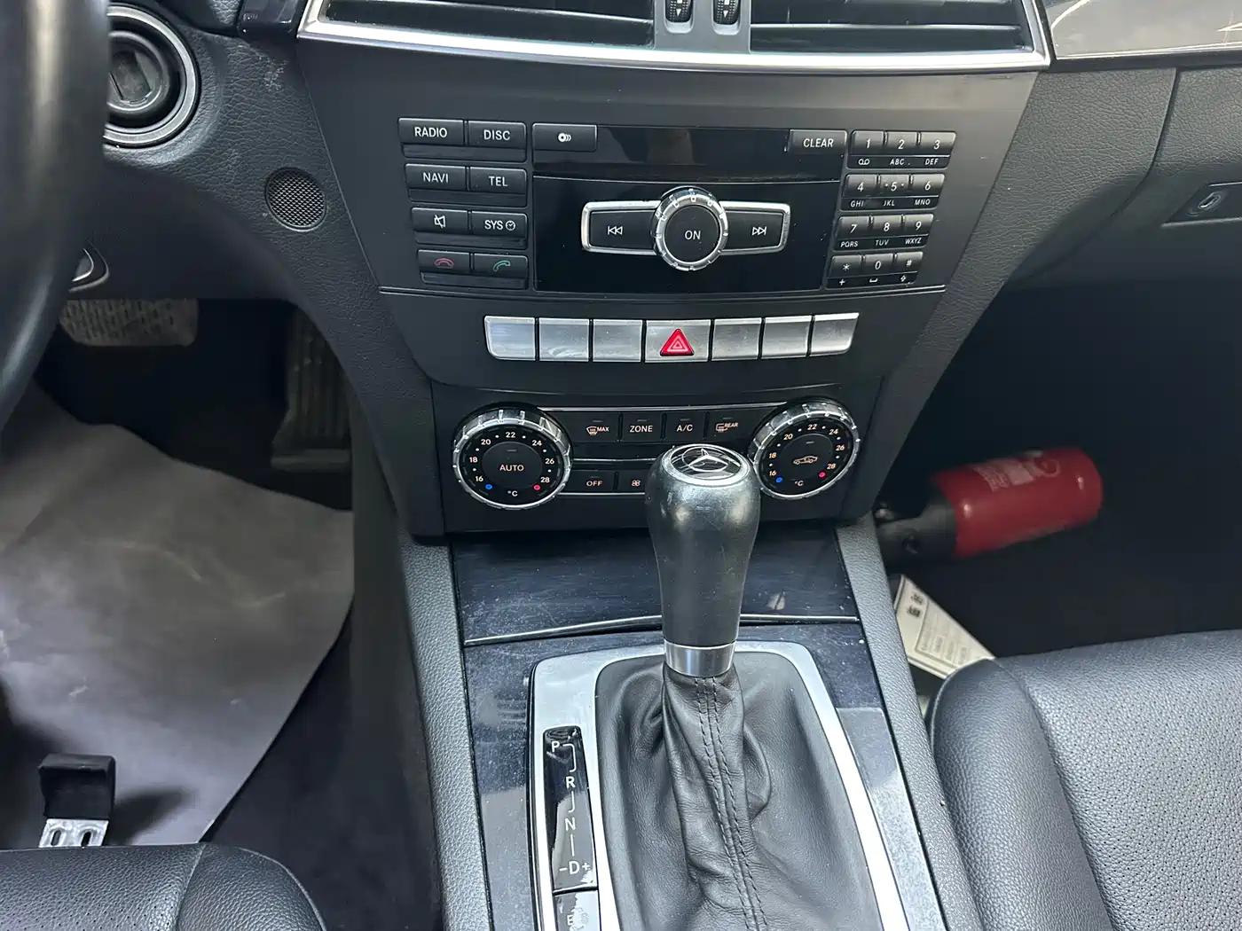 Mercedes-Benz C-Class 2013 C 180 Classic Grand Edition фото 9