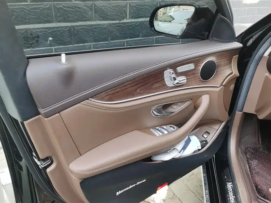 Mercedes-Benz E-Class 2021 E 300 L Fashion фото 7
