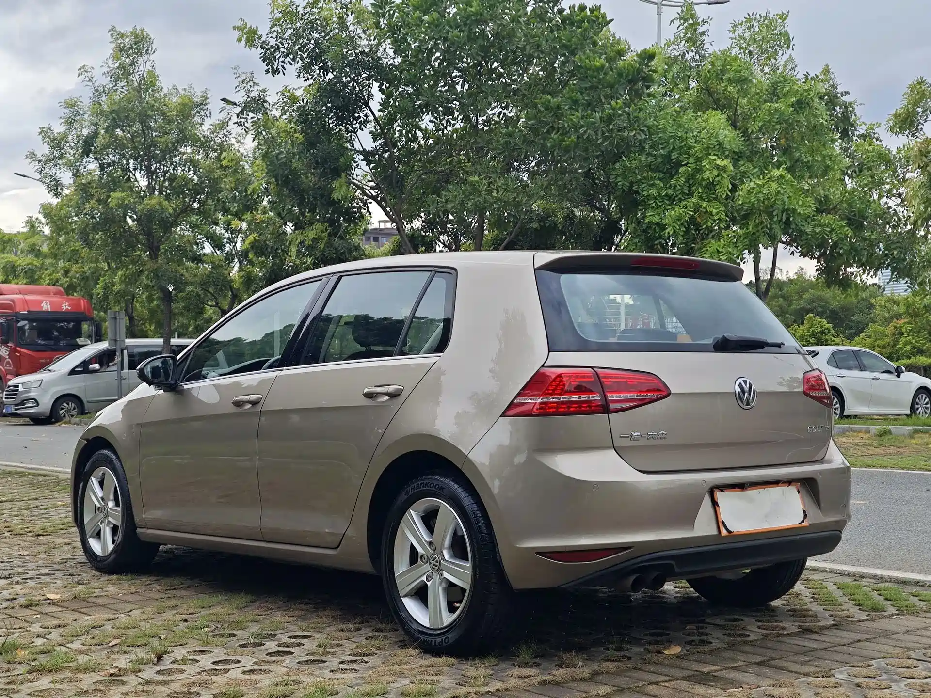 Фото 6 - Volkswagen Golf