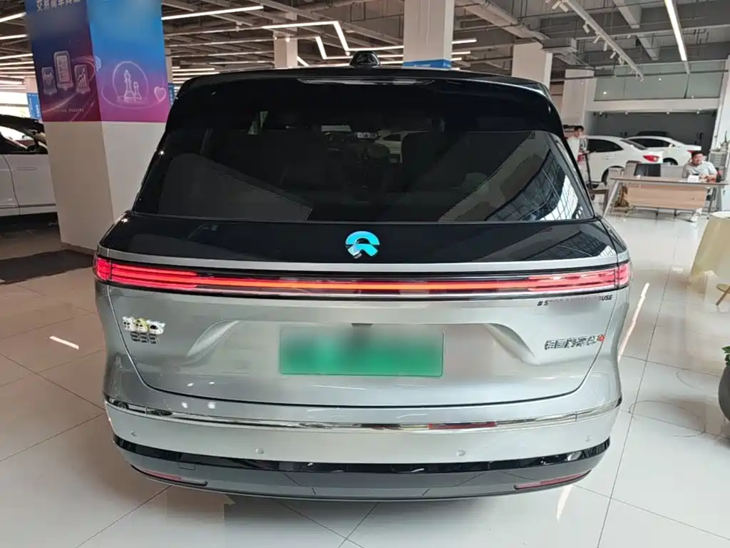 Фото 6 - NIO ES8