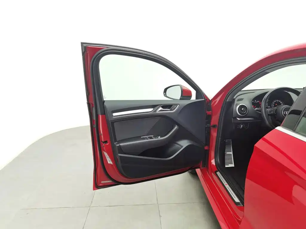 Photo 8 - Audi A3