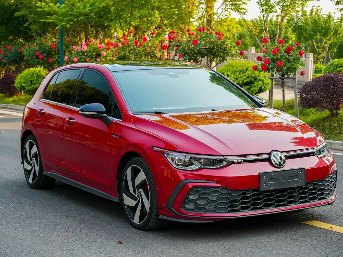 Volkswagen Golf GTI 2021 380TSI DSG GTI фото 2