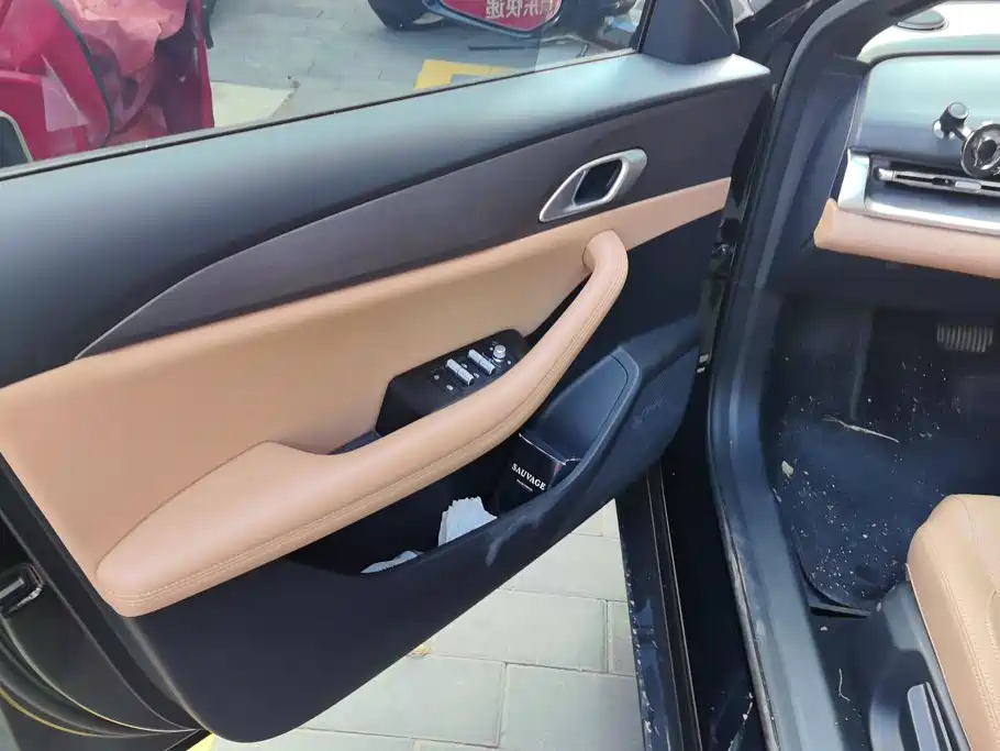 Geely Galaxy Galaxy A7 2025 2025 EM-i 70km Luxury Edition