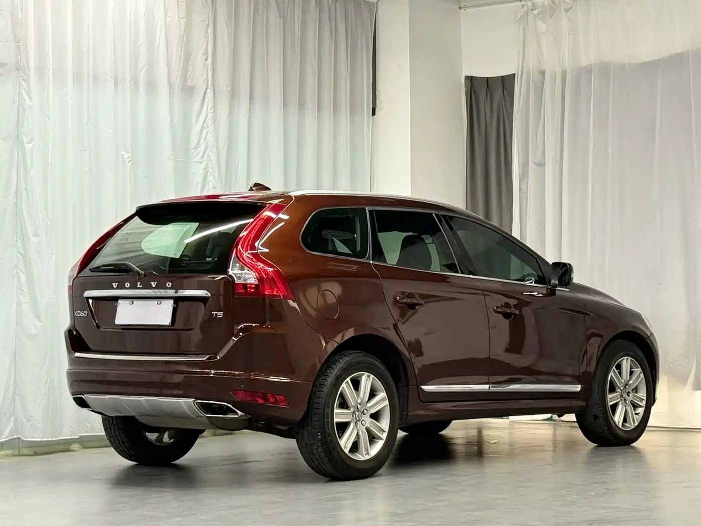Фото 5 - Volvo XC60