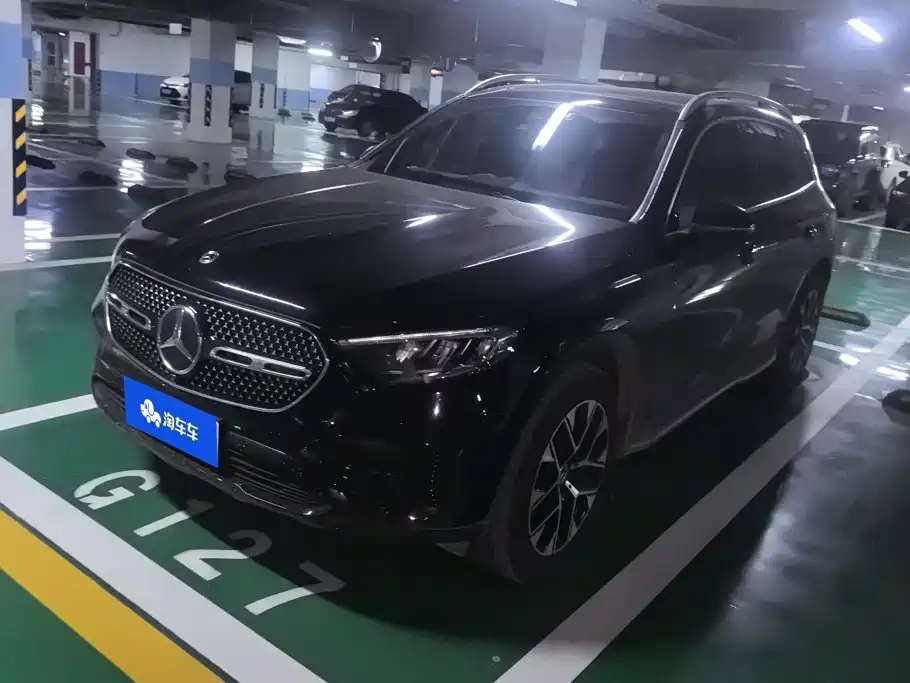 Photo 1 - Mercedes-Benz GLC