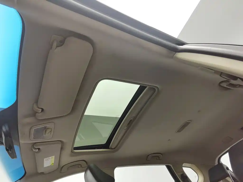 Baojun 560 2016 2016 1.8L Manual Luxury