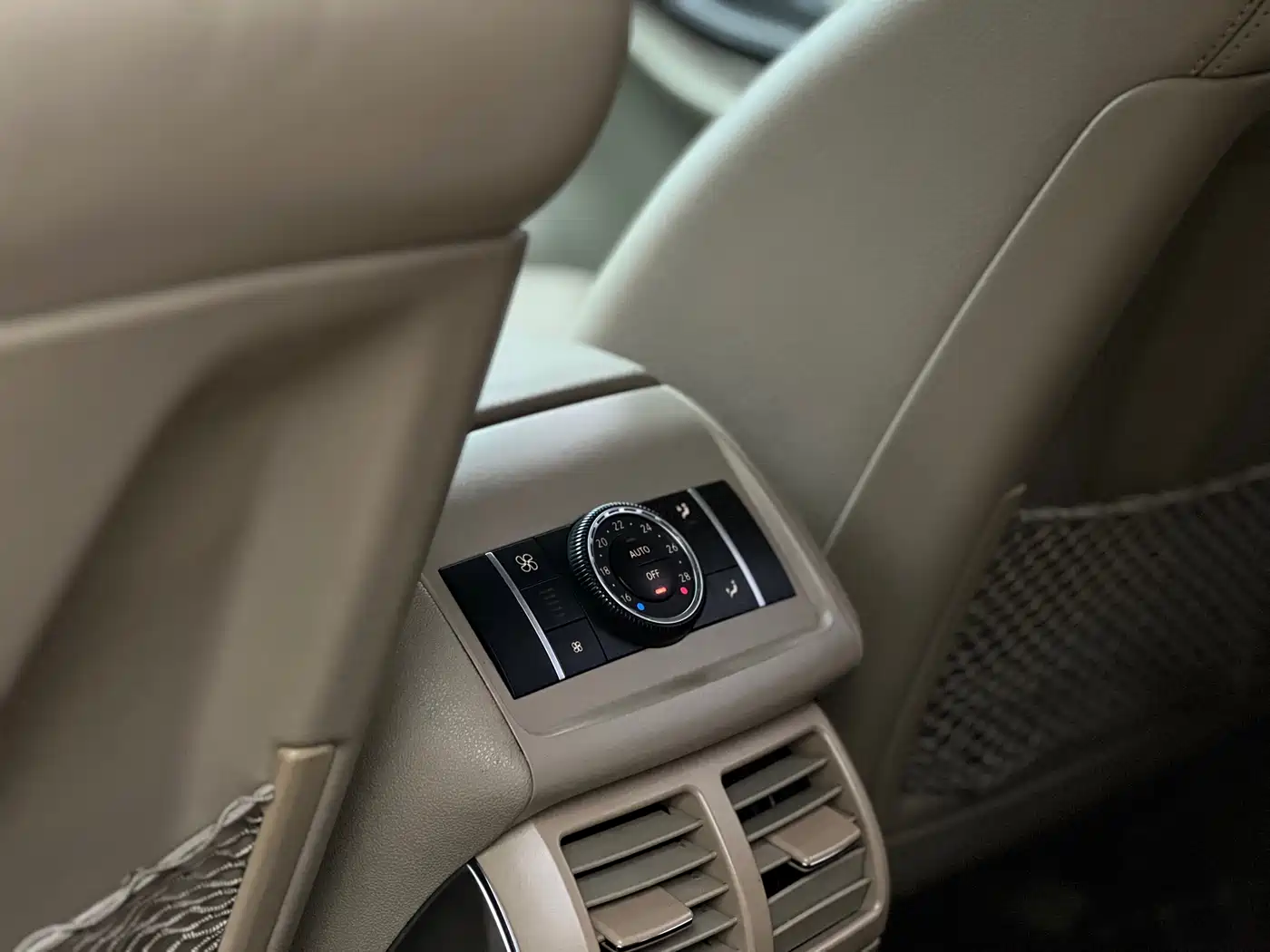 Mercedes-Benz R-Class 2011 R 300 L Business Class фото 12