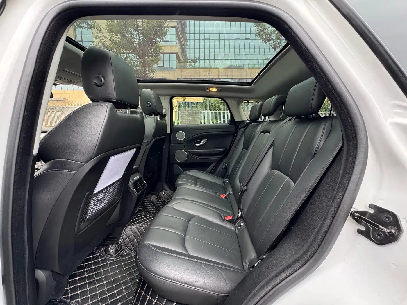 Land Rover Range Rover Evoque 2018 240PS SE Smart Edition фото 13
