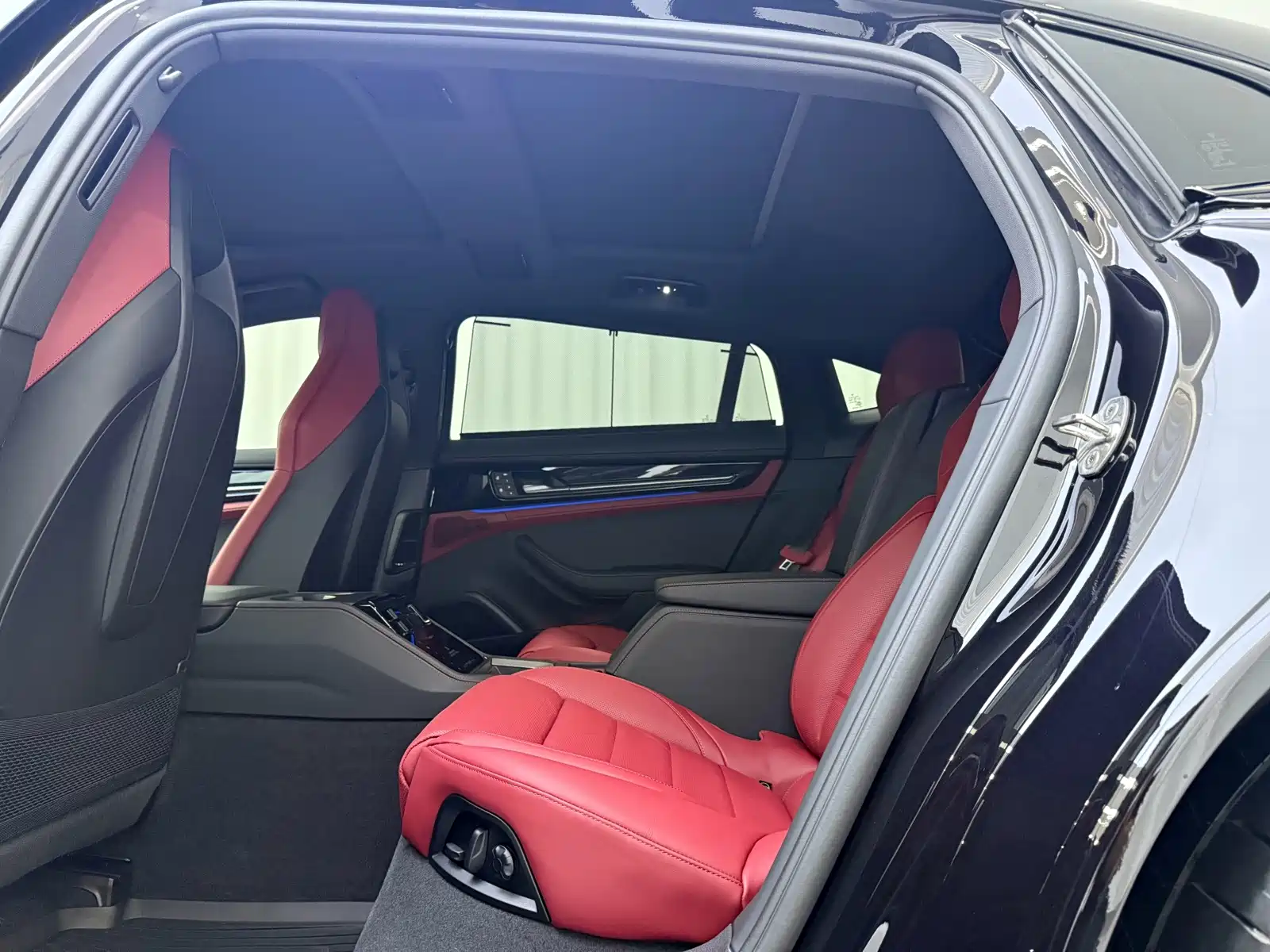 Фото 6 - Porsche Panamera
