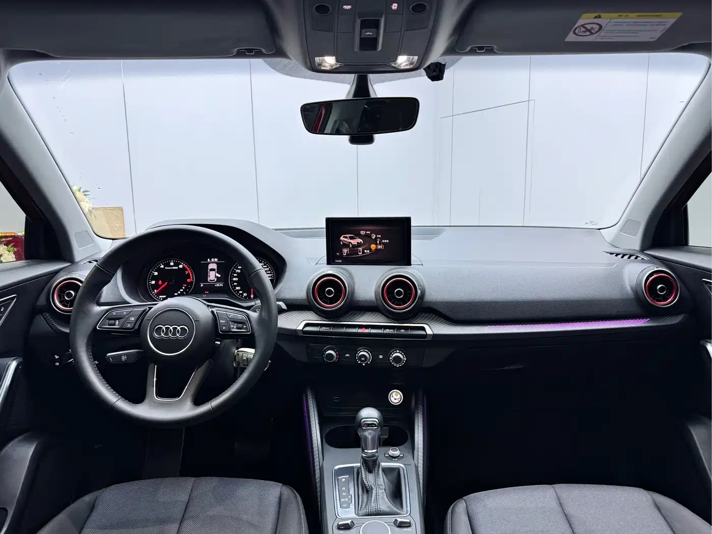 Audi Q2L 2018 35 TFSI Launch Exclusive Edition China VI фото 9