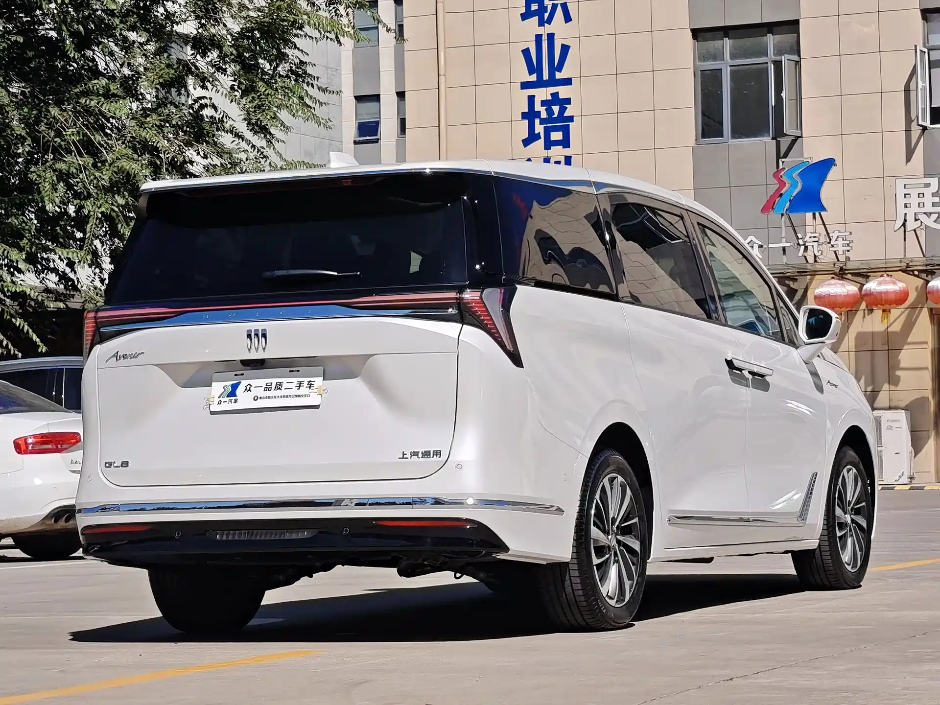 Фото 7 - Buick GL8