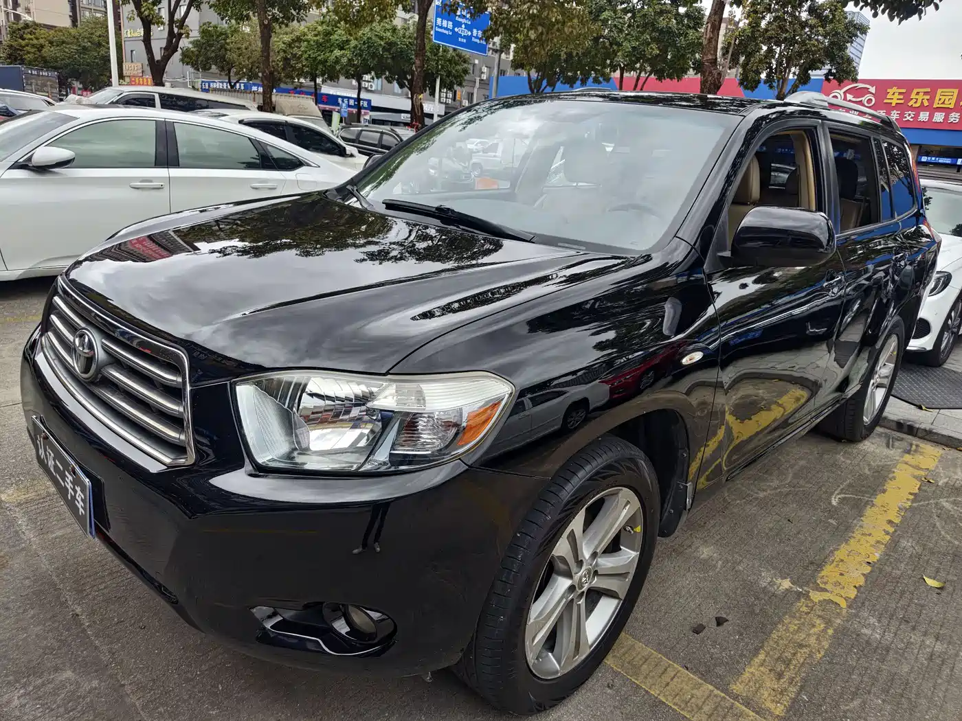 Toyota Highlander 2011 2.7L 2WD 7-seat Luxury Navigation