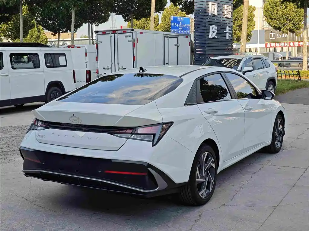 2026 Hyundai Elantra