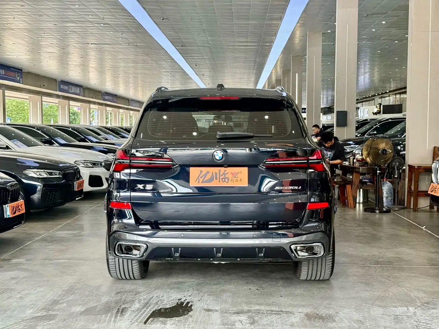 Фото 16 - BMW X5