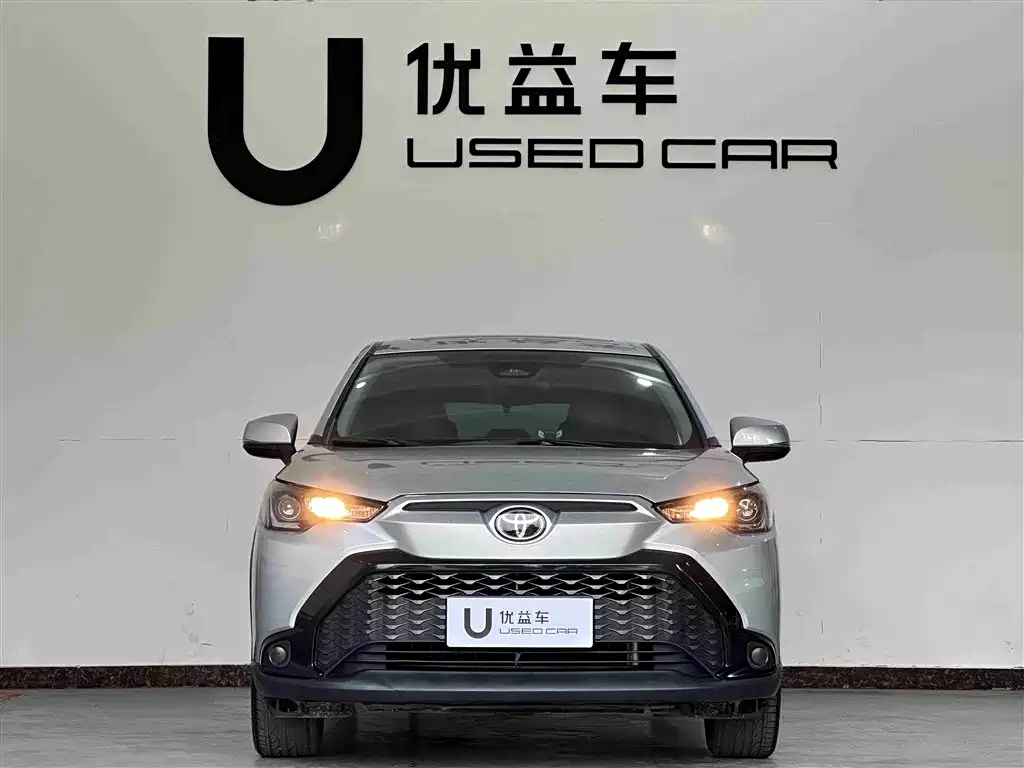 Toyota Frontlander 2023 2.0L CVT Leading Edition фото 2