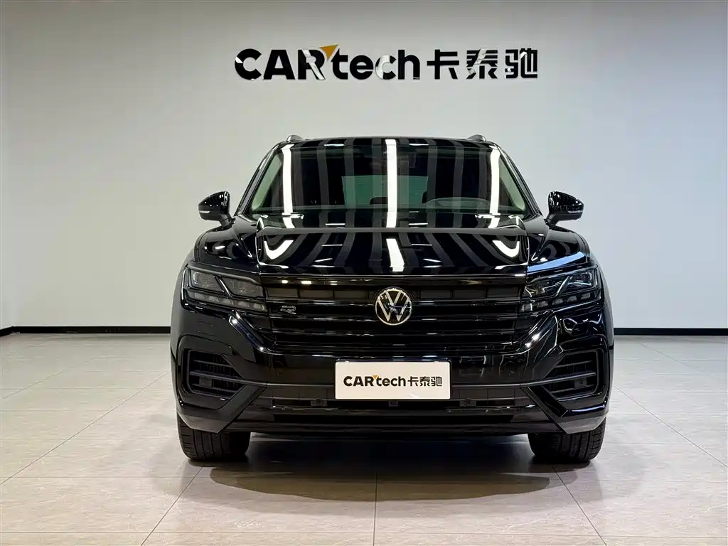 Volkswagen Touareg 2022 3.0TSI Rui Xiang Edition Gloss Black Sport Package фото 2