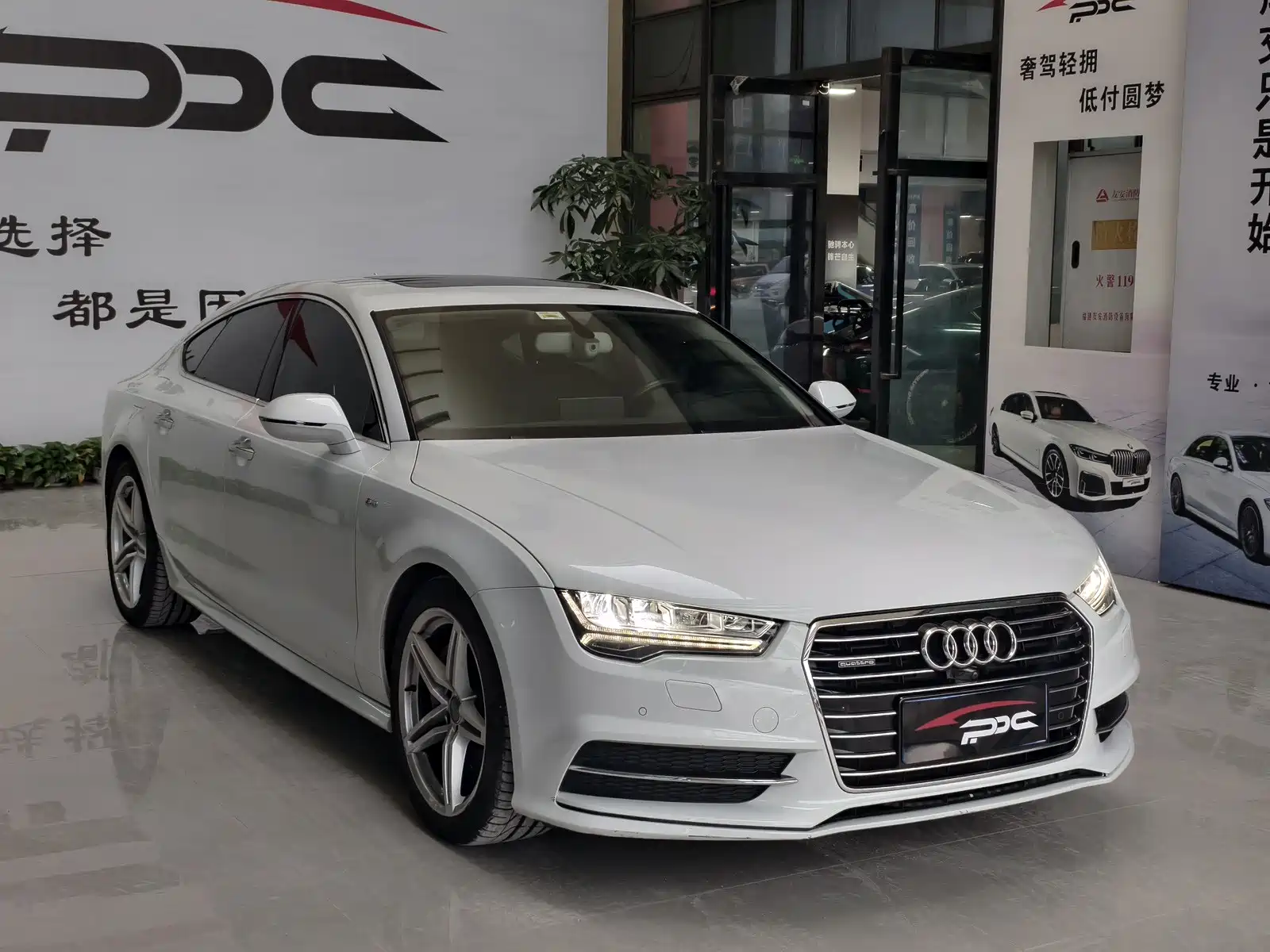 Фото 2 - Audi A7