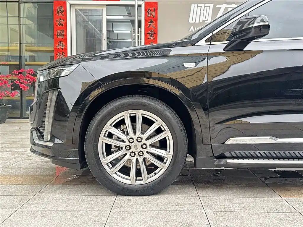 Cadillac XT6 2022 2.0T 6-Seater AWD Luxury Standard Edition фото 22