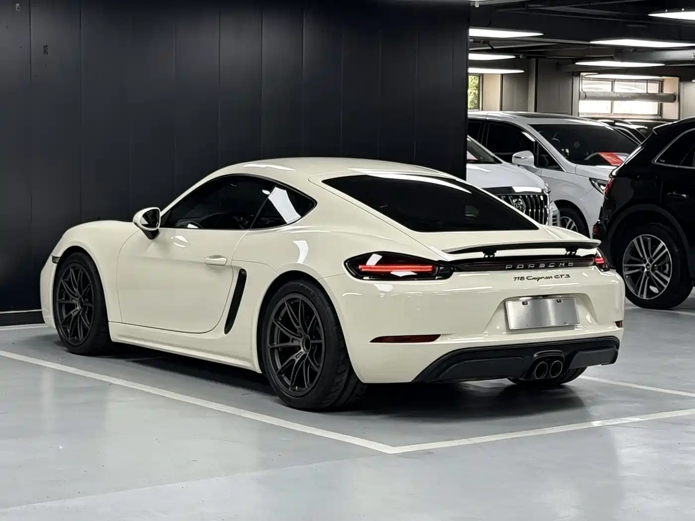 Porsche 718 2018 Cayman GTS 2.5T фото 12