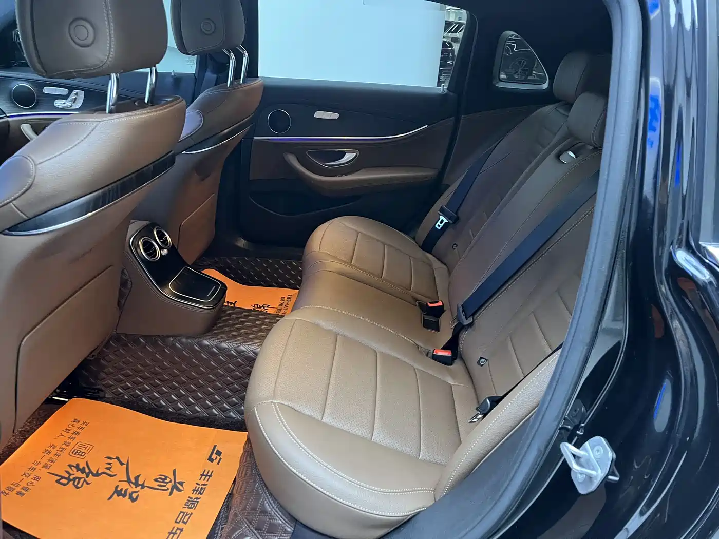 Mercedes-Benz E-Class 2023 E 300 L Sport Fashion фото 7