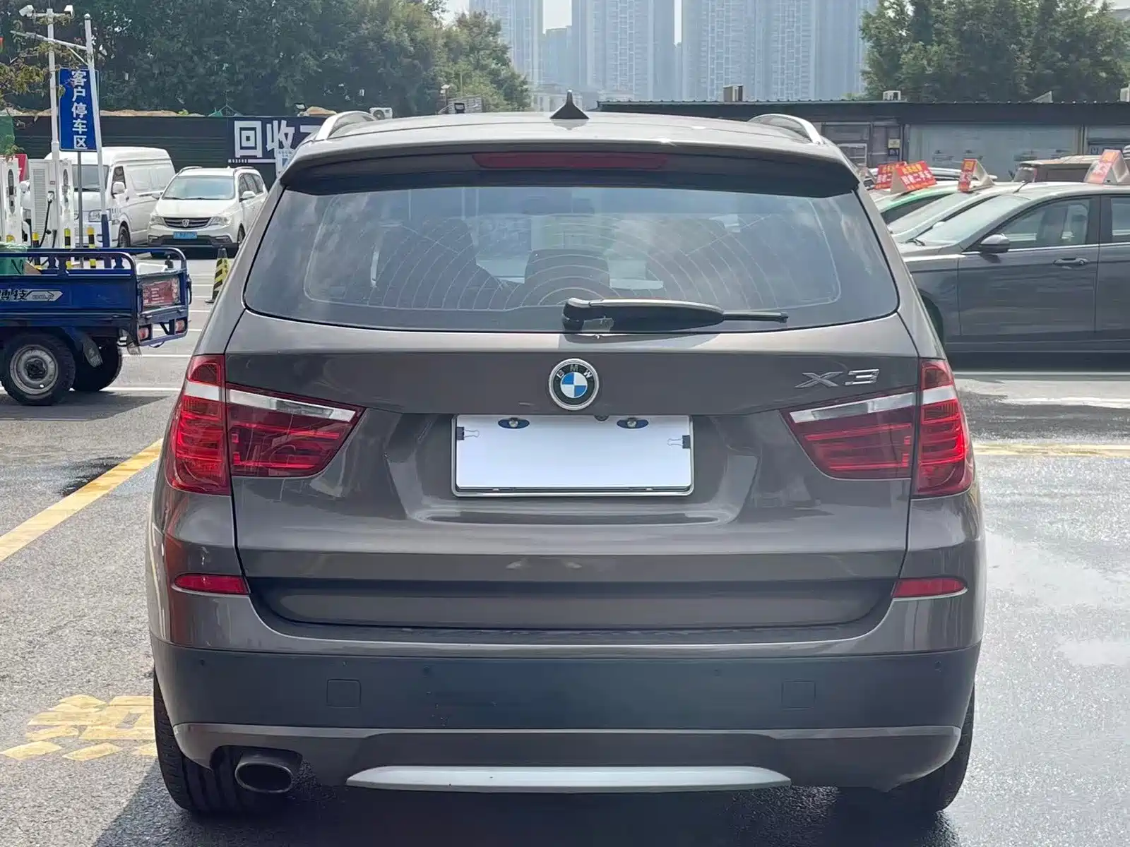 Photo 8 - BMW X3 (Import)
