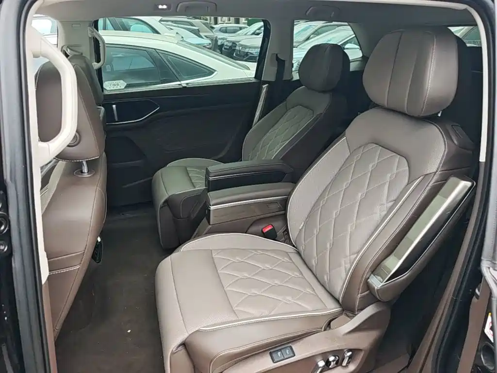 Volkswagen Viloran 2024 2024 380TSI Executive Edition