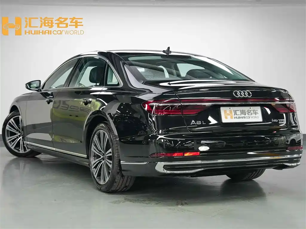 Audi A8 2025 A8L 45 TFSI quattro Luxury фото 4