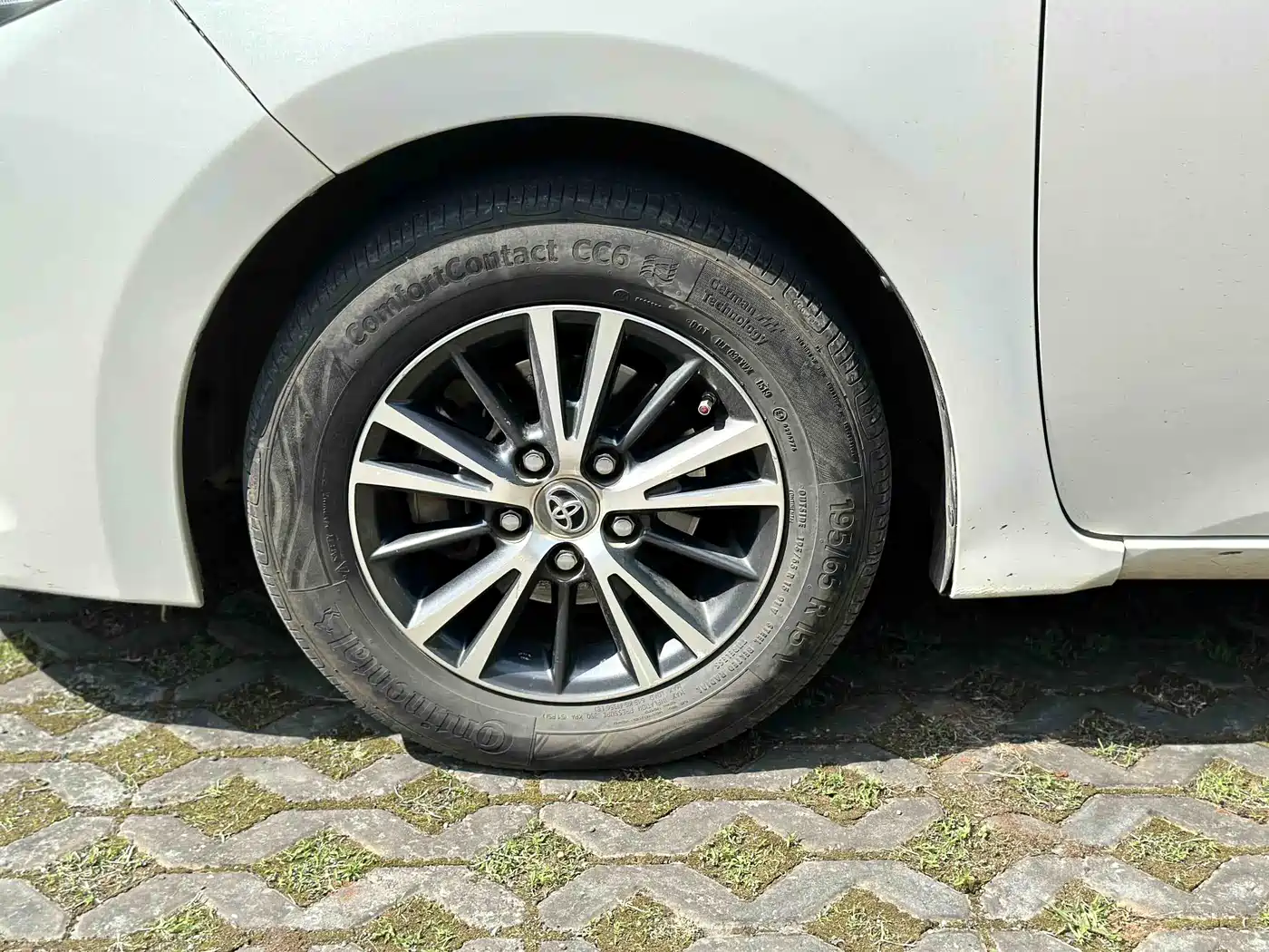 Toyota Levin 2016 1.6G CVT Elite Edition фото 4