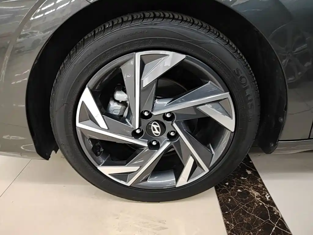 Hyundai Elantra 2025 2023 1.5L CVT GLX Elite Edition