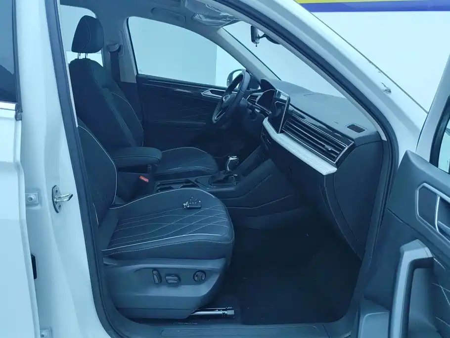 Volkswagen Tiguan, миниатюра 8