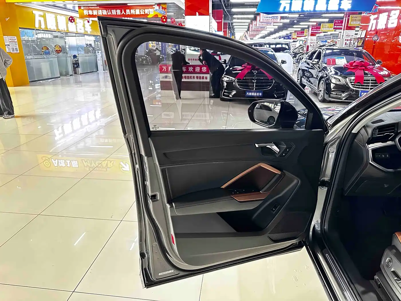 Audi Q3 2021 35 TFSI Fashion Elegance фото 6