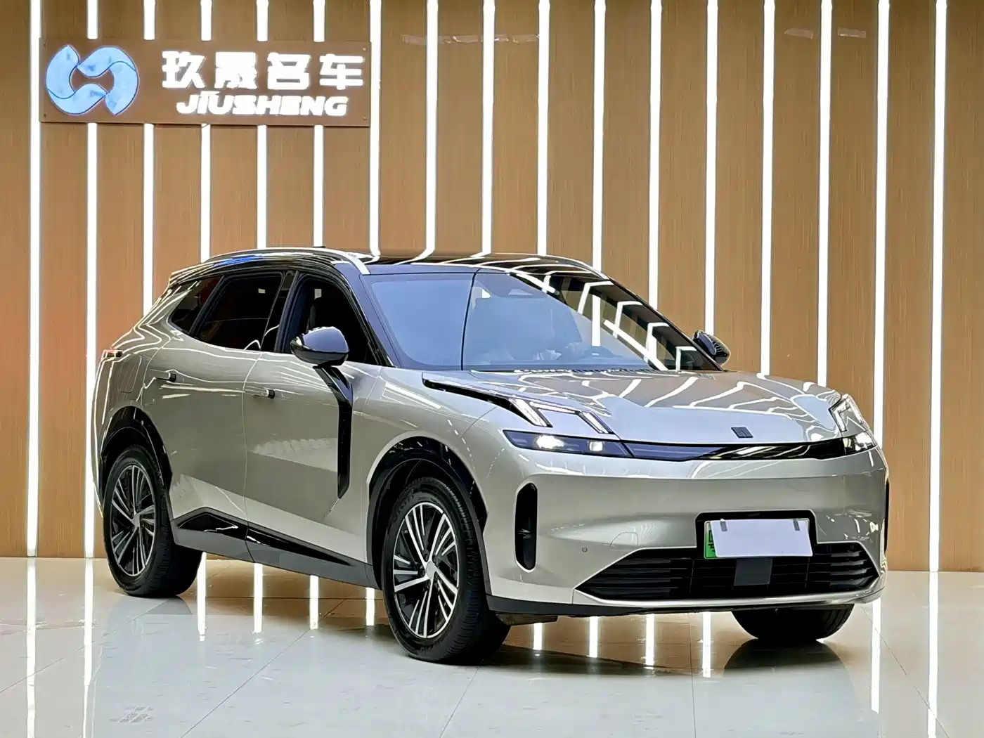 Lynk & Co 08 EM-P 2025 2025 120km Long Range Pro