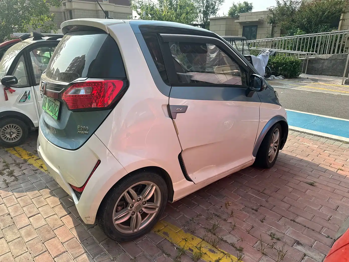 Zotye E200 2016 2016 3-Door 2-Seater Tech Edition