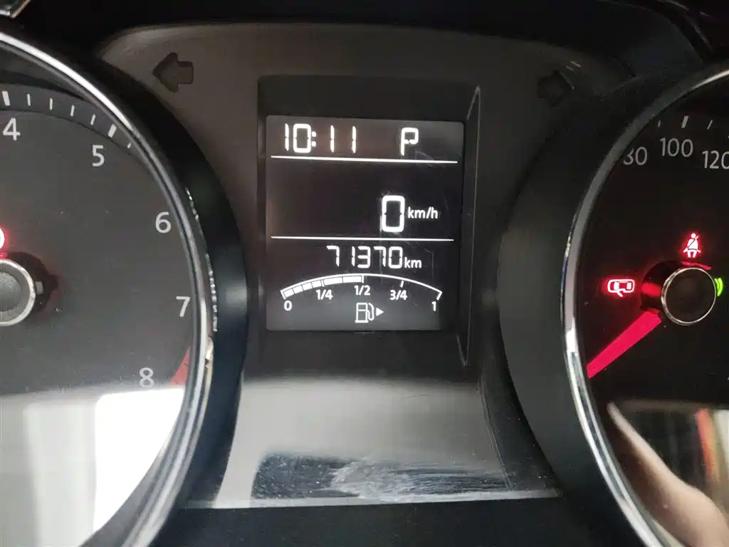 Volkswagen Bora 2016 Model 1.6L Automatic Comfort фото 5