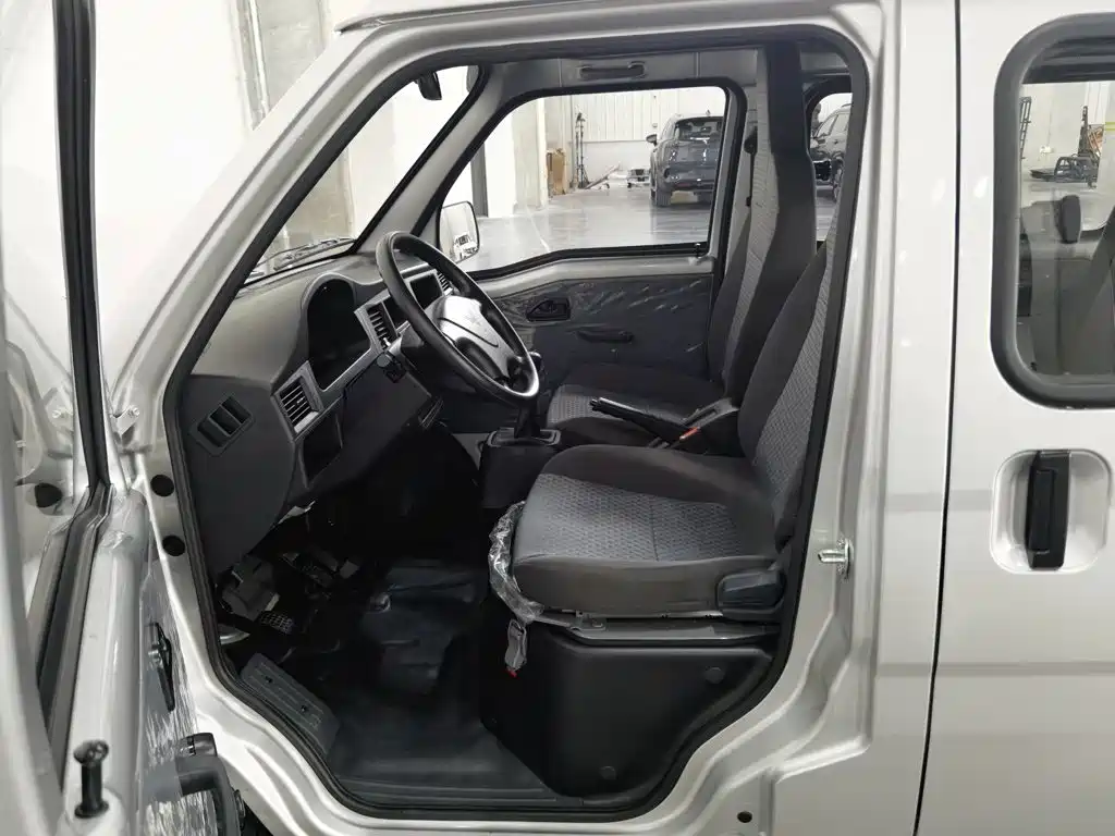 Wuling Motors Wuling Zhiguang 2025 2023 1.5L Utility 5/7-seater