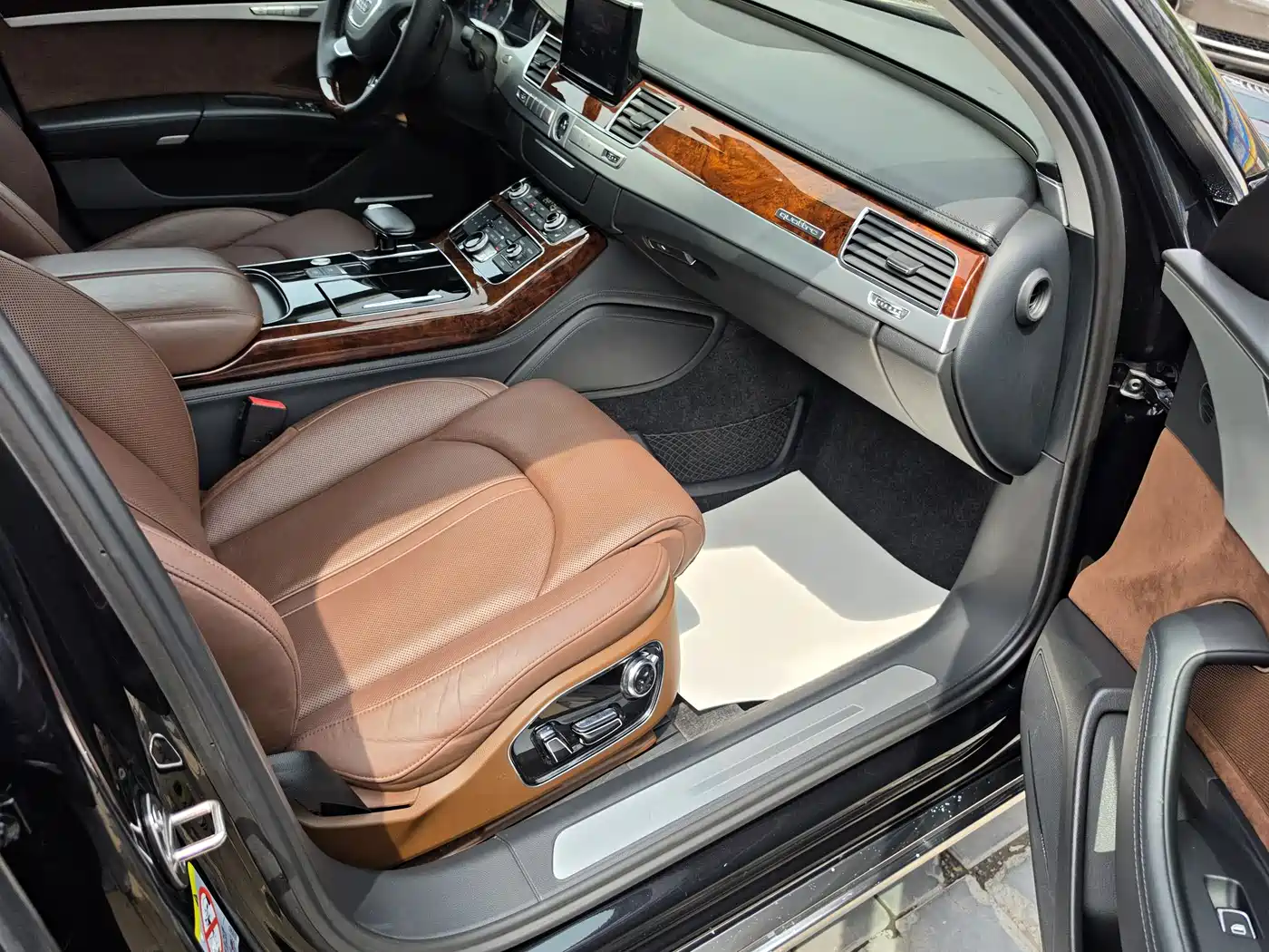 Audi A8 2013 A8L 45 TFSI quattro Luxury фото 5