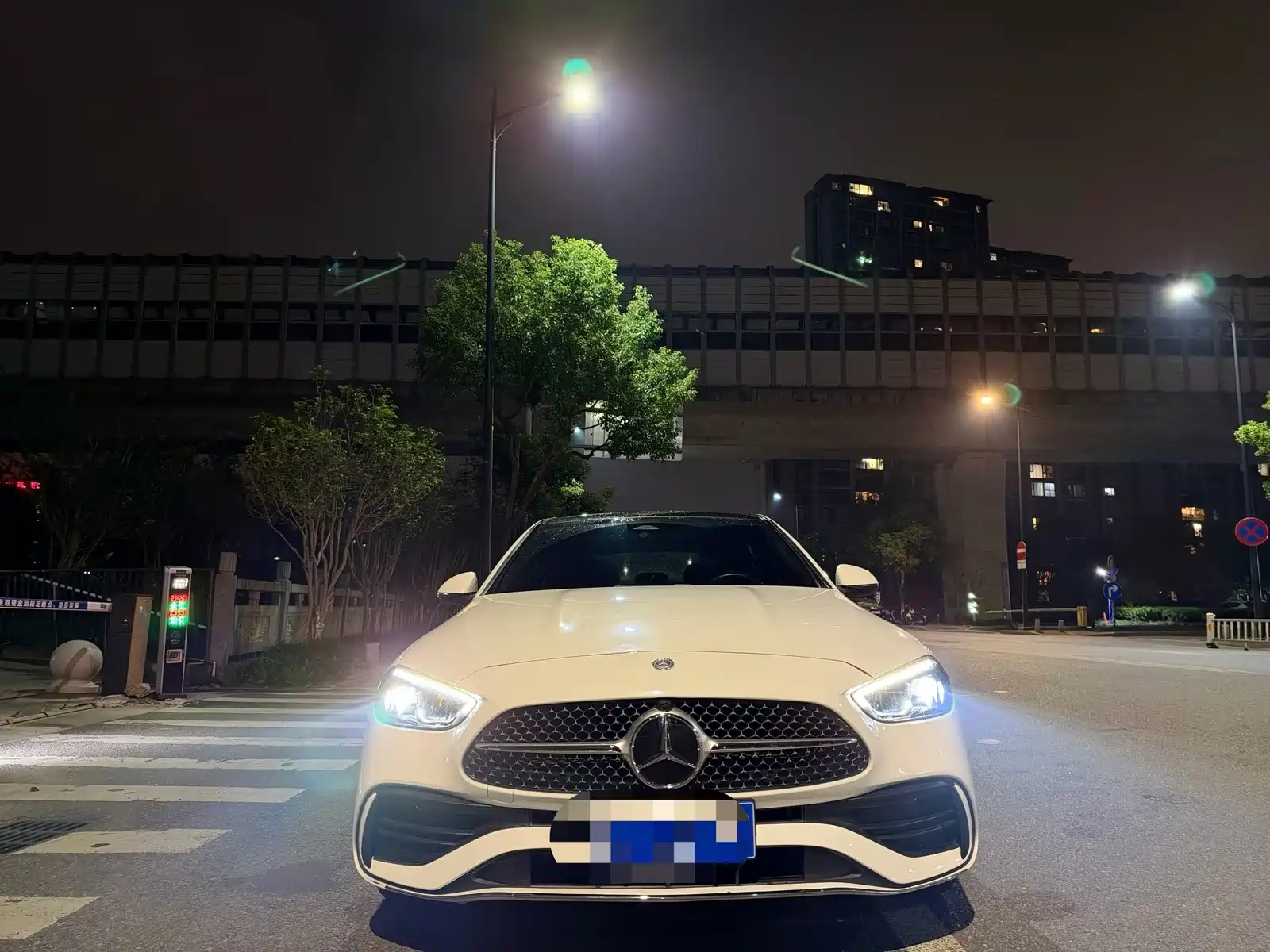 Фото 1 - Mercedes-Benz C-Class