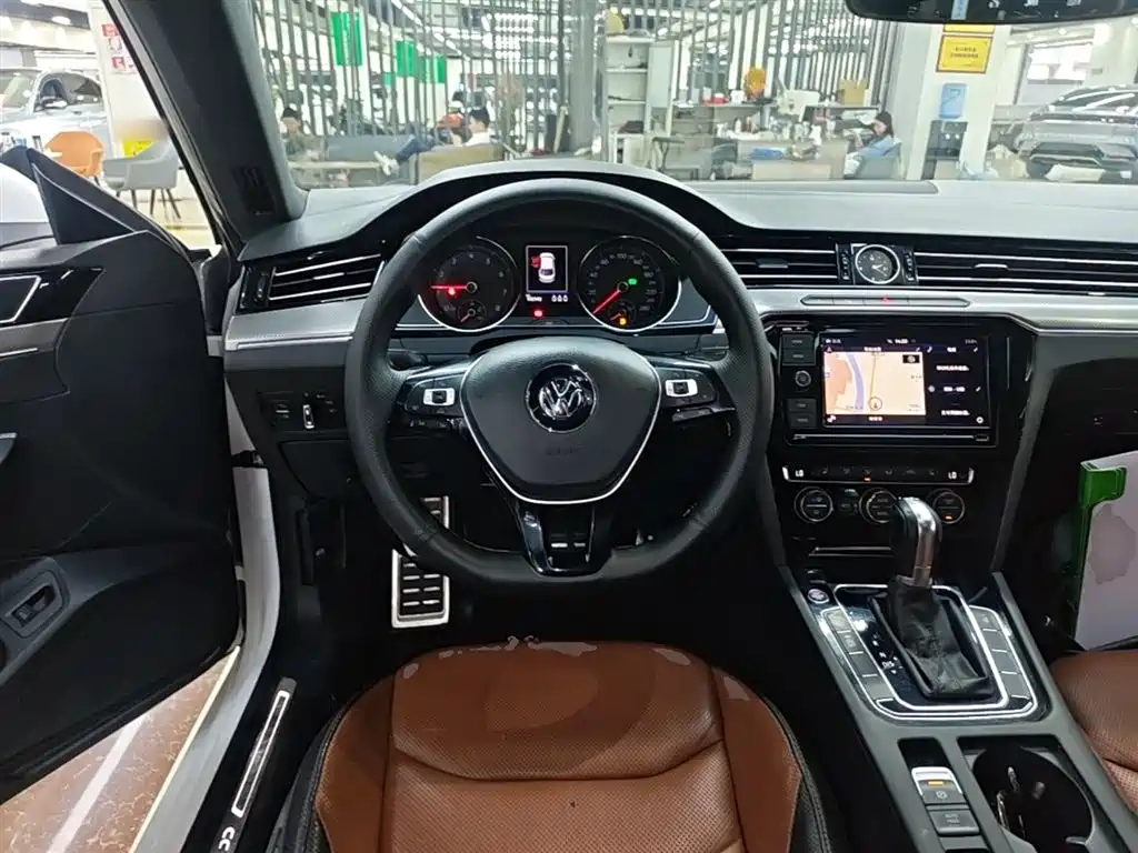 Volkswagen FAW-Volkswagen CC 2019 330TSI Charm Edition China VI фото 11