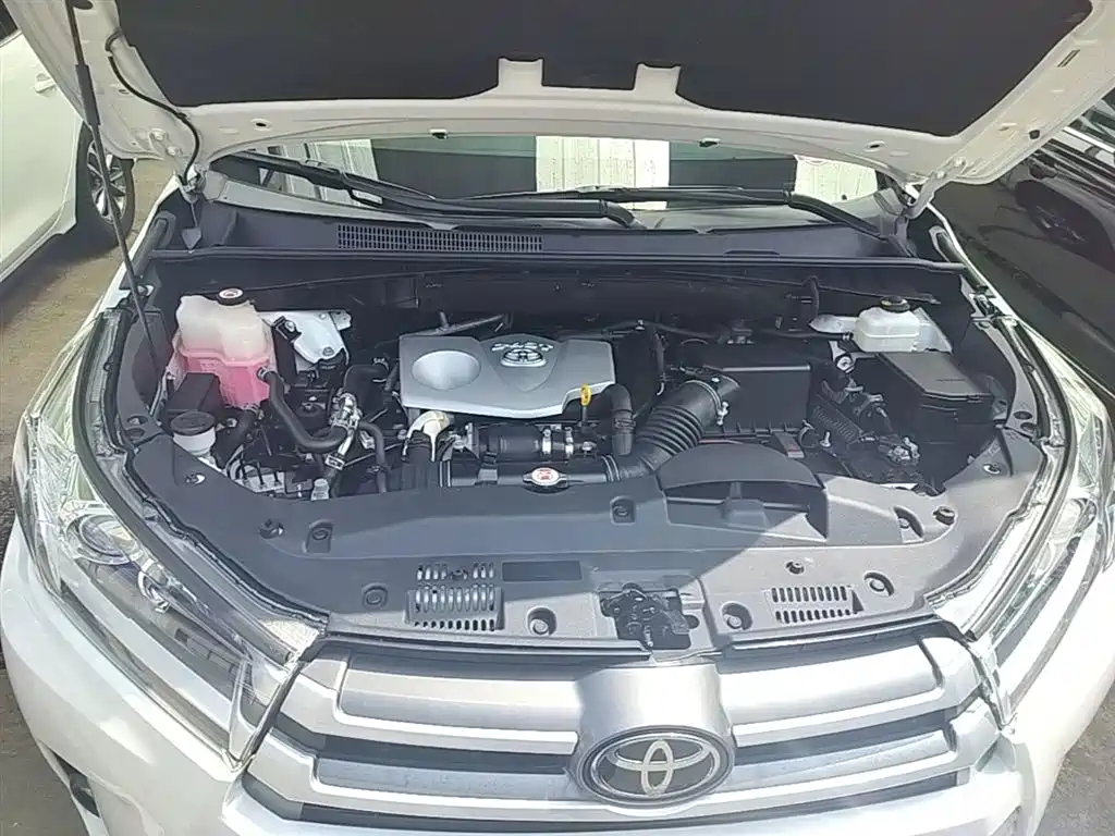 Toyota Highlander 2018 2.0T 4WD Luxury 7-seater (China V) фото 20