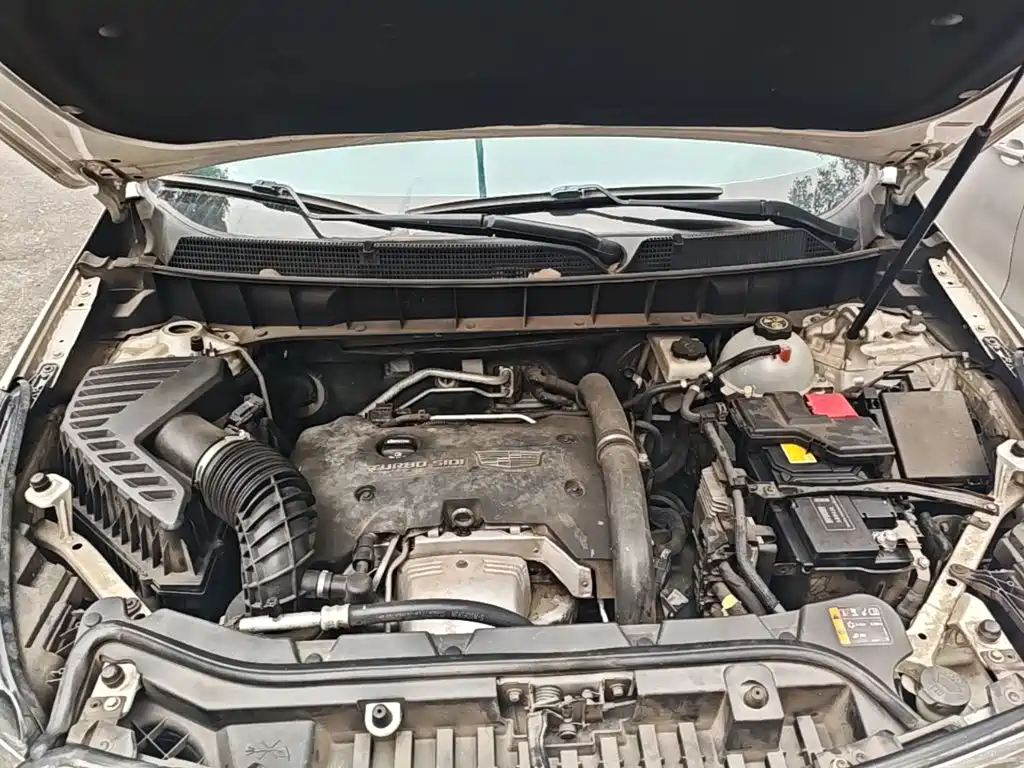 Cadillac XT5 2017 2016 25T Luxury Model